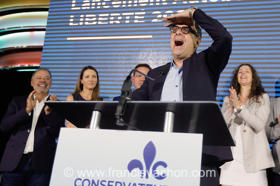 Le chef du Parti Conservateur du Québec (PCQ) Éric Duhaime lors d'n rassemblement politique à Québec le 21 août 2022.