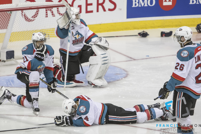 Kelowna Rockets players show dejection as they lose against the Oshawa Generals in the Memorial Cup final in Quebec City  on Sunday May 31, 2015. Francis Vachon/Postmedia Network