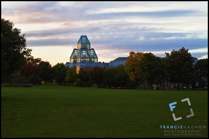 Sun sets on the National Gallery of Canada in Ottawa Wednesday September 29, 2010. Designed by Moshe Safdie, the National Gallery of Canada (French: Musee des beaux arts du Canada), located in the capital city Ottawa, Ontario, is one of Canada's premier art galleries.